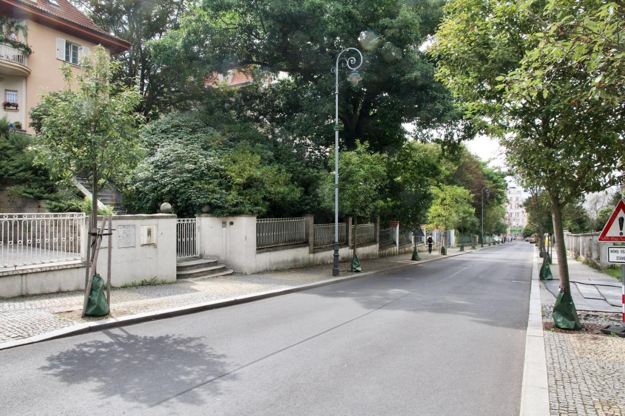 Ubytovani 1204 Na Ulici Krale Jiriho Apartman Karlovy Vary Kültér fotó